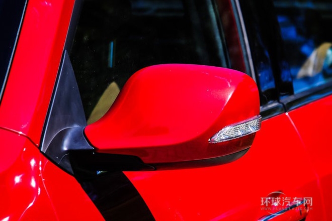 2014款 1.5T 自動(dòng)四驅(qū)豪華型