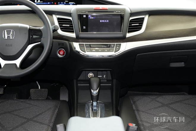 2014款 1.8L 自動舒適精英版 5座