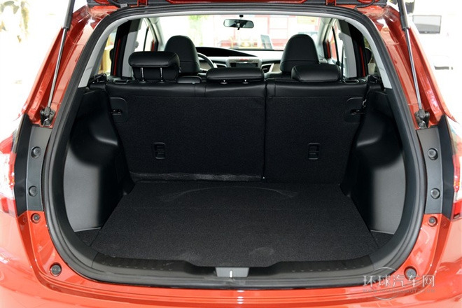 2014款 1.8L 自動(dòng)舒適精英版 5座