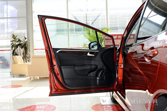 2014款 1.8L 自動舒適精英版 5座