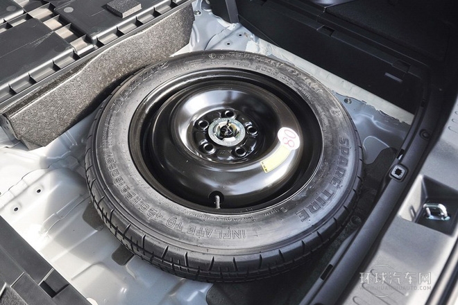 2014款 1.8L CVT豪華版 5座