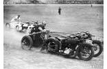 1920年代瘋狂的摩托車戰(zhàn)車比賽 現(xiàn)已失傳