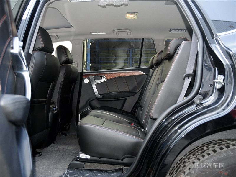 2014款 2.4L 自動兩驅(qū)尊貴型