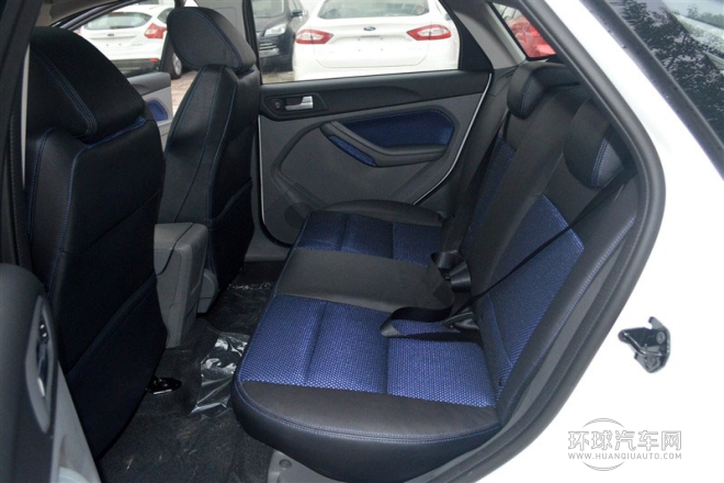 2014款 兩廂經典 1.8L 手動酷白典藏版