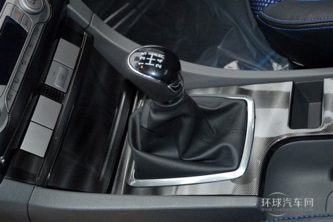 2014款 兩廂經(jīng)典 1.8L 手動酷白典藏版