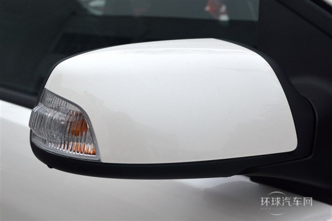 2014款 兩廂經典 1.8L 手動酷白典藏版