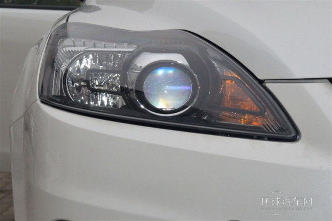 2014款 兩廂經典 1.8L 手動酷白典藏版