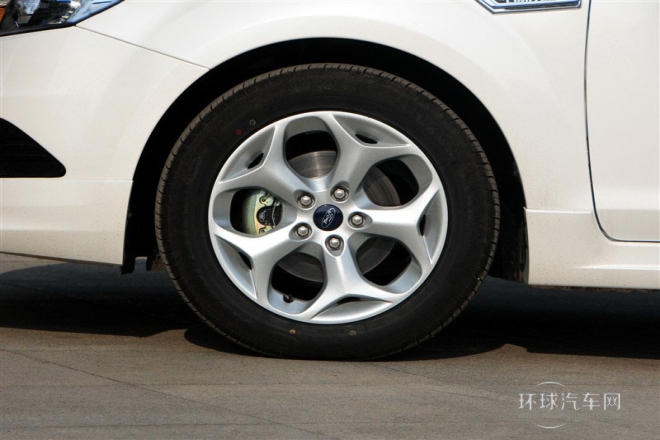 2014款  兩廂經典 1.8L 自動酷白典藏版