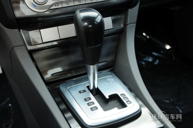 2014款  兩廂經典 1.8L 自動酷白典藏版