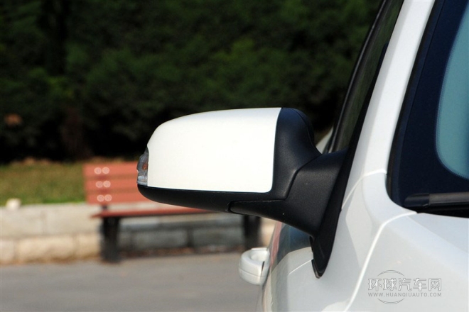 2014款  兩廂經典 1.8L 自動酷白典藏版