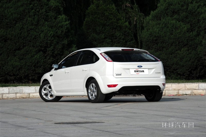 2014款  兩廂經典 1.8L 自動酷白典藏版