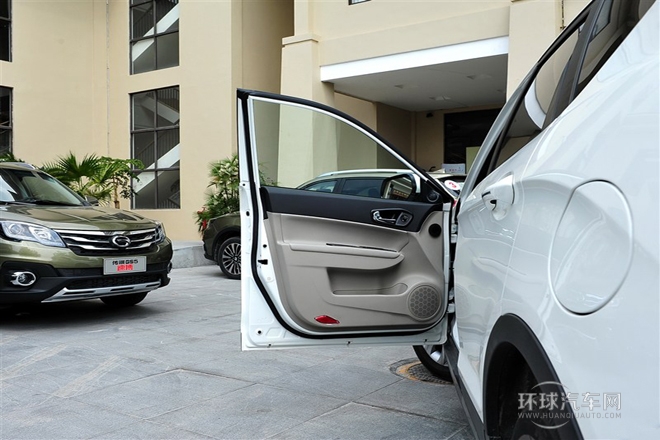 2015款 1.8T 自動兩驅精英版