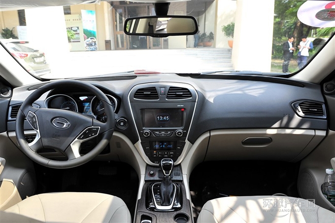 2015款 1.8T 自動兩驅精英版