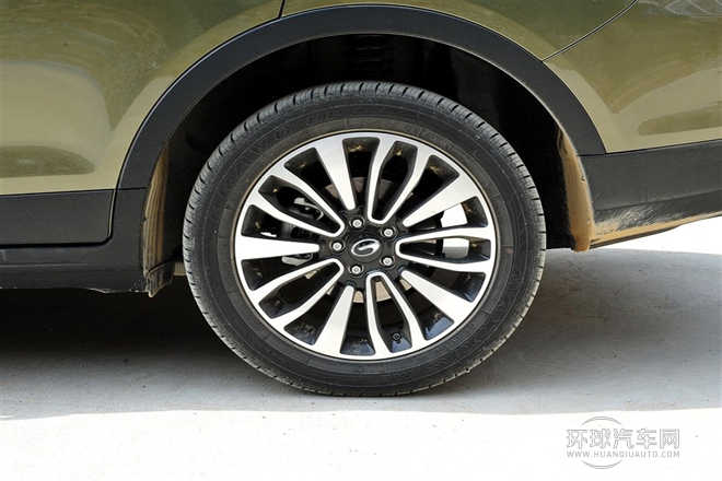 2015款 1.8T 自動兩驅豪華版