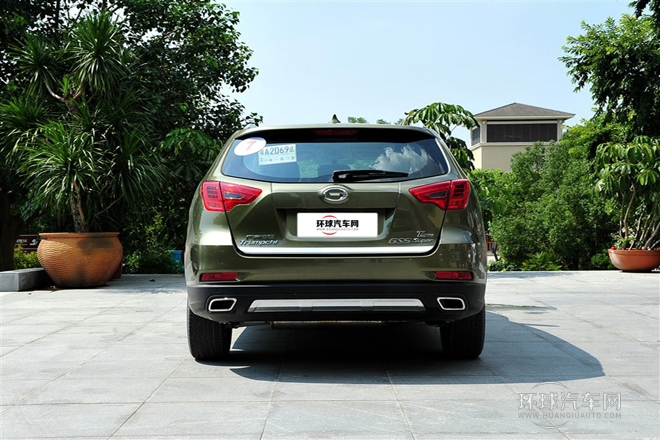 2015款 1.8T 自動兩驅(qū)豪華版