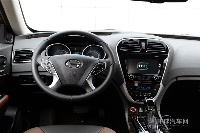 2015款 1.8T 自動兩驅至尊版