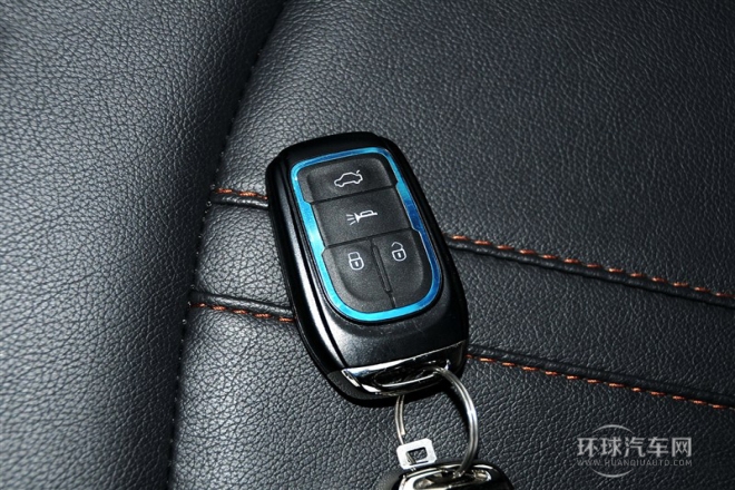 2015款 1.5L 手動旗艦型