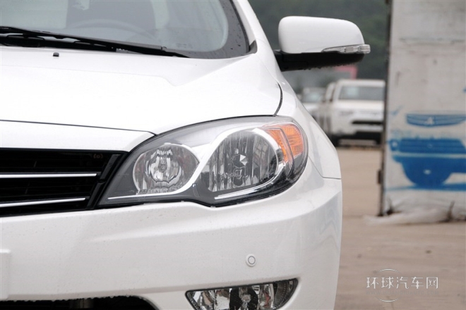 2015款 1.5L 手動(dòng)旗艦型