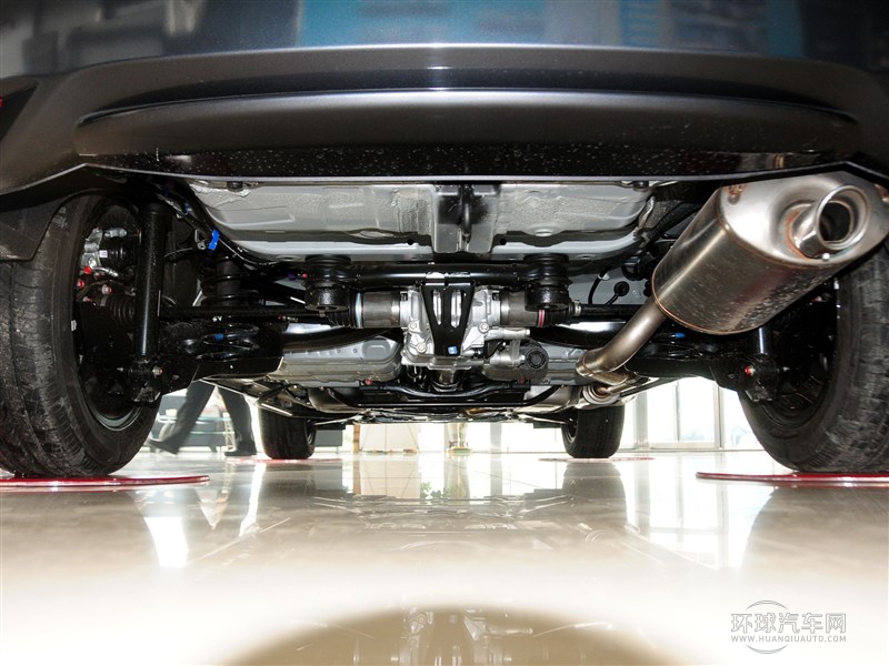 2015款 1.8L CVT四驅旗艦型