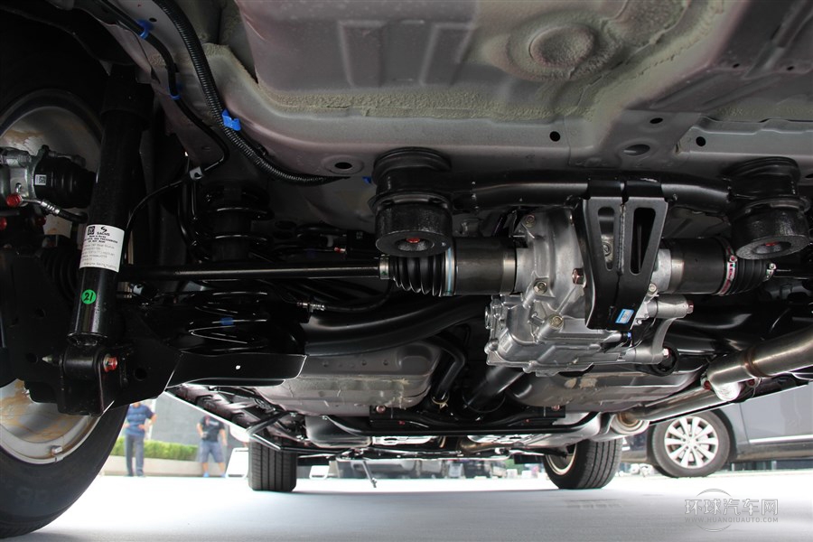 2015款 1.8L 手動兩驅精英型