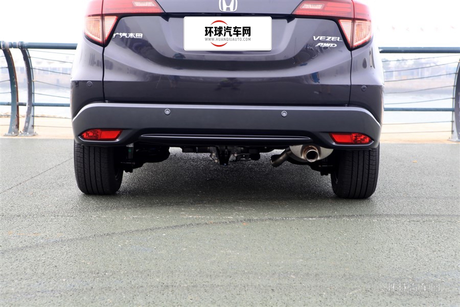 2015款 1.8L 手動兩驅精英型