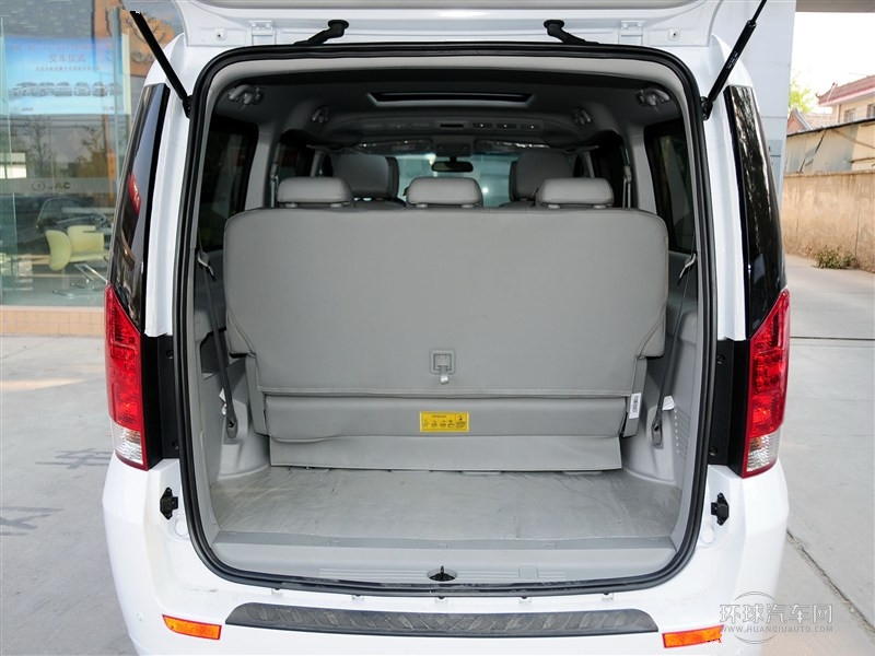 2014款1.9T柴油手動商務版