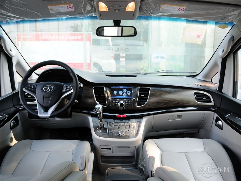 2014款1.9T柴油手動商務(wù)版