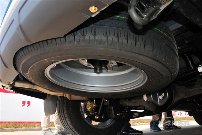 2015款 2.4L 四驅旗艦版