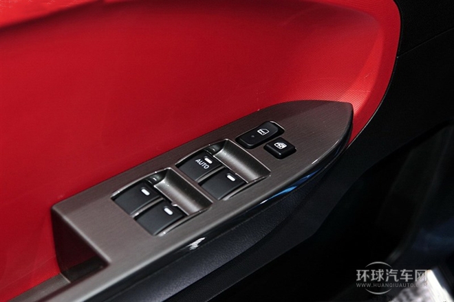 2015款 2.4L 四驅旗艦版