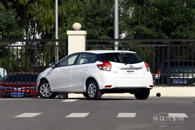 2015款 1.5E 自動魅動版