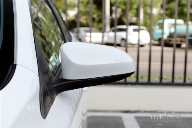 2015款 1.5G 自動(dòng)炫動(dòng)天窗特別版