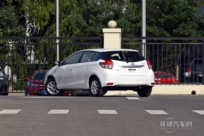 2015款 1.5G 自動炫動天窗特別版