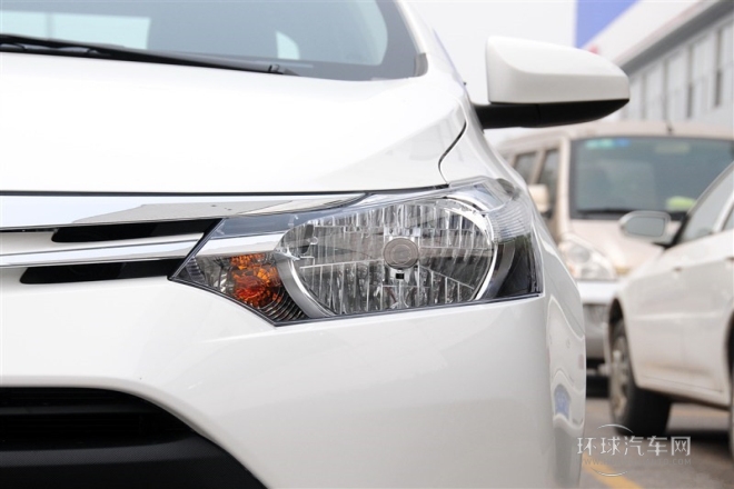 2015款 1.5L 自動(dòng)智享星光版