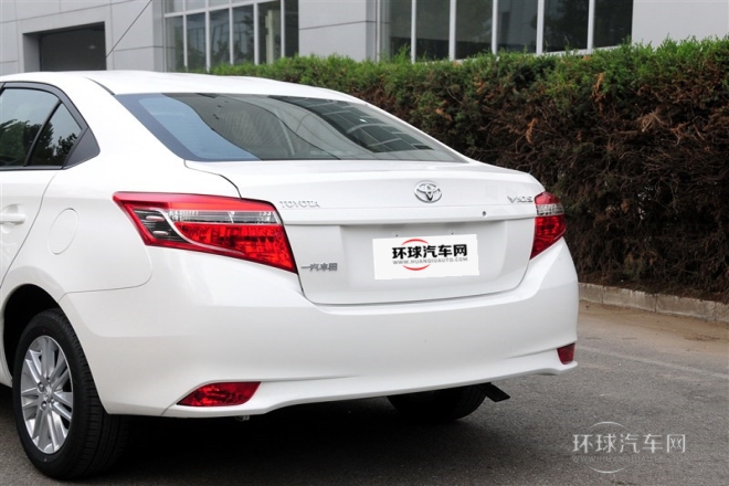 2015款 1.5L 自動智享星光版