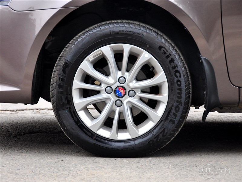 2014款 1.5L 手動超越型