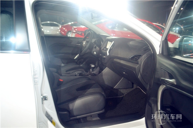 2015款 1.5T 自動風尚版