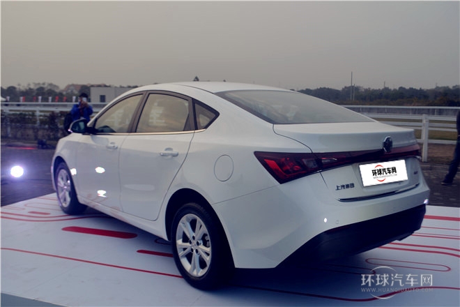 2015款 1.5T 手動精英版