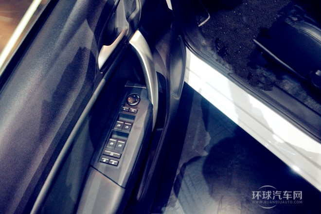 2015款 1.5T 自動精英版