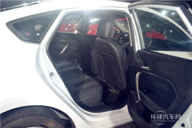 2015款 1.5T 自動精英版