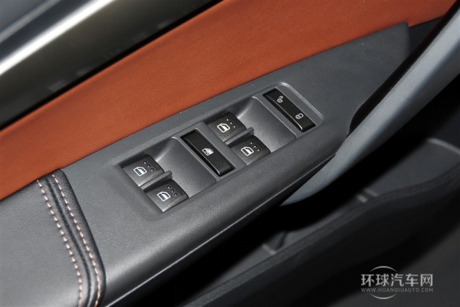 2014款 1.8T 自動豪華型