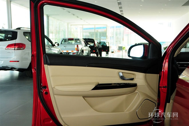 2015款 1.5L 手動(dòng)豪華型