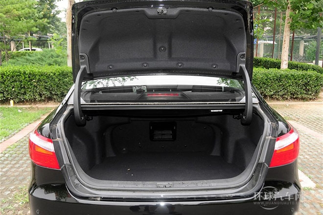 2014款 1.8T 自動尊貴周年版 國V