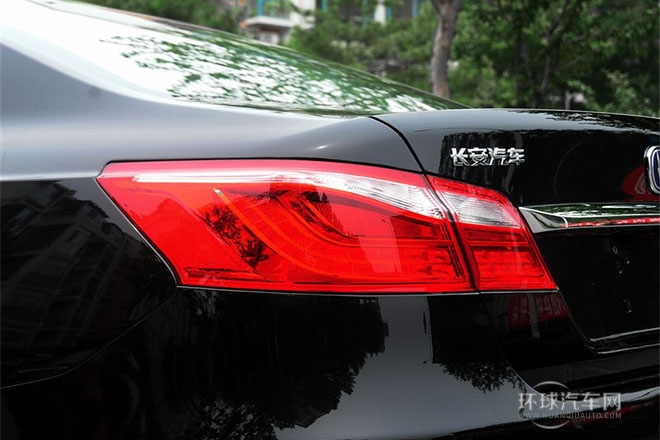 2014款 1.8T 自動尊貴周年版 國V