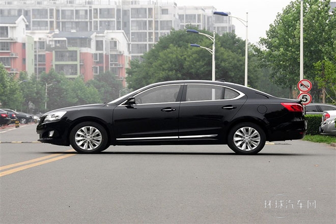 2014款 1.8T 自動(dòng)尊貴周年版 國(guó)V