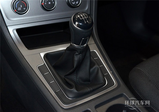 2015款 1.6L手動(dòng)時(shí)尚型