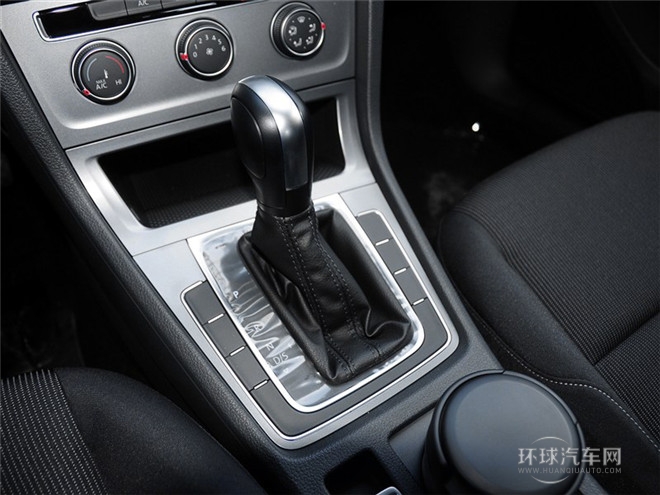 2015款 1.6L自動時尚型