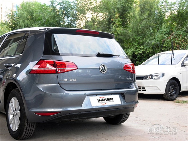 2015款 1.6L自動(dòng)時(shí)尚型