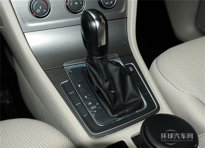 2015款 1.6L自動舒適型