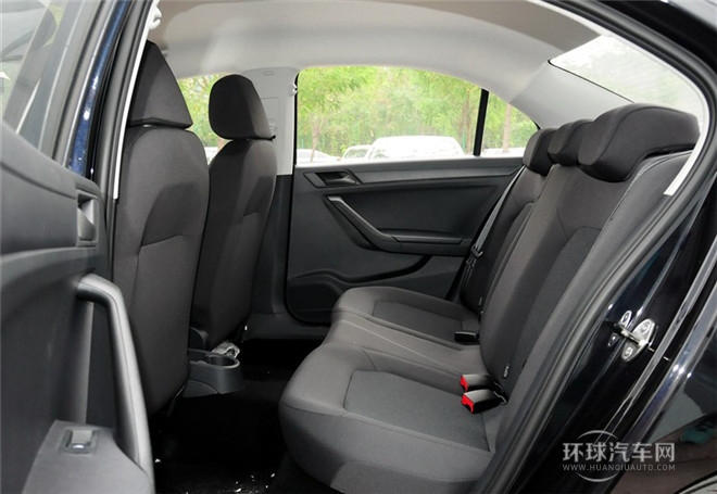 2015款 1.4L 手動(dòng)時(shí)尚型