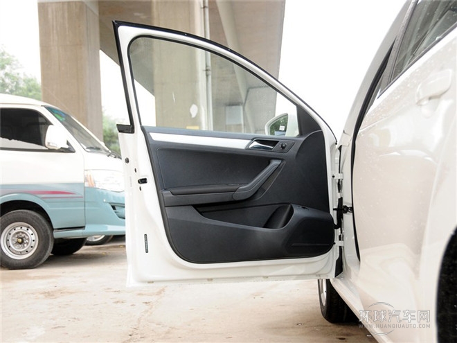 2015款 1.4L 手動舒適型